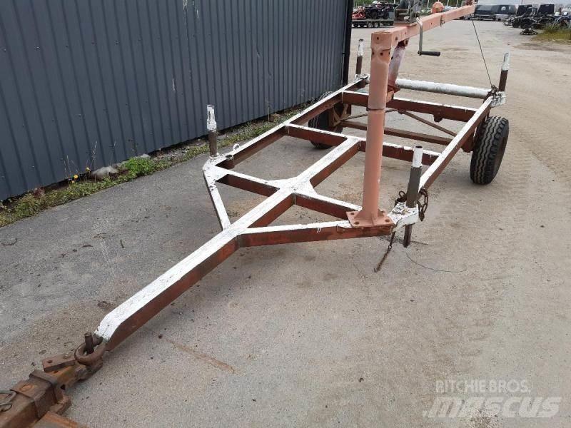  Skogvagn med vinch 林業トレーラー