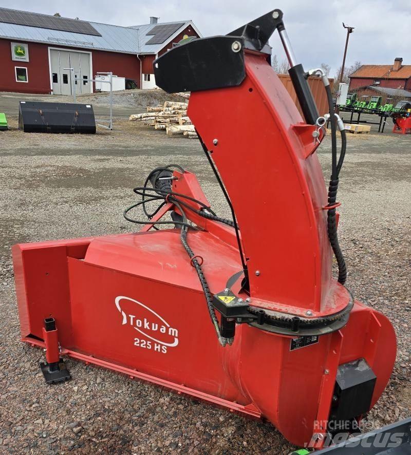 Tokvam 225 HS snöslunga その他道路と除雪の機械