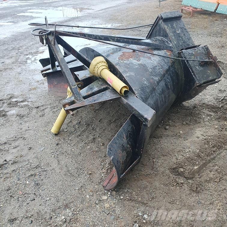  V-SLUNGA 2M その他道路と除雪の機械