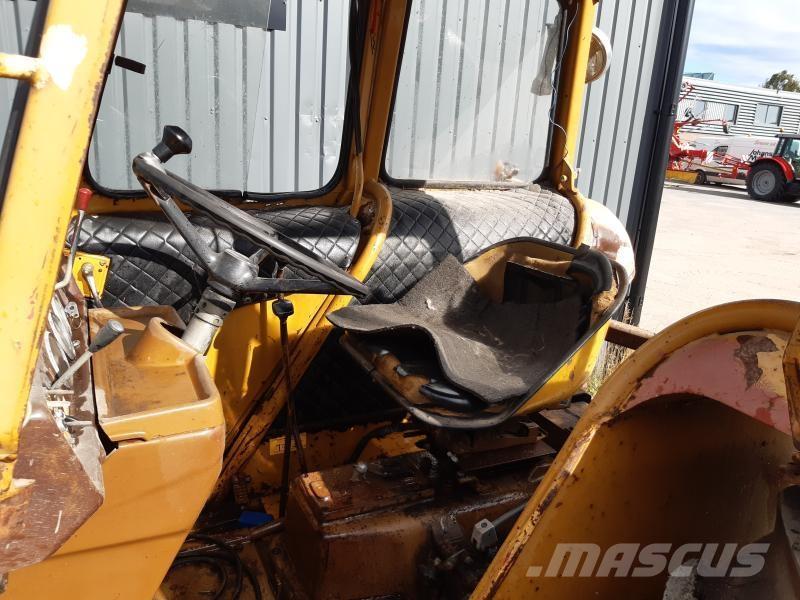 Valmet 700 トラクター