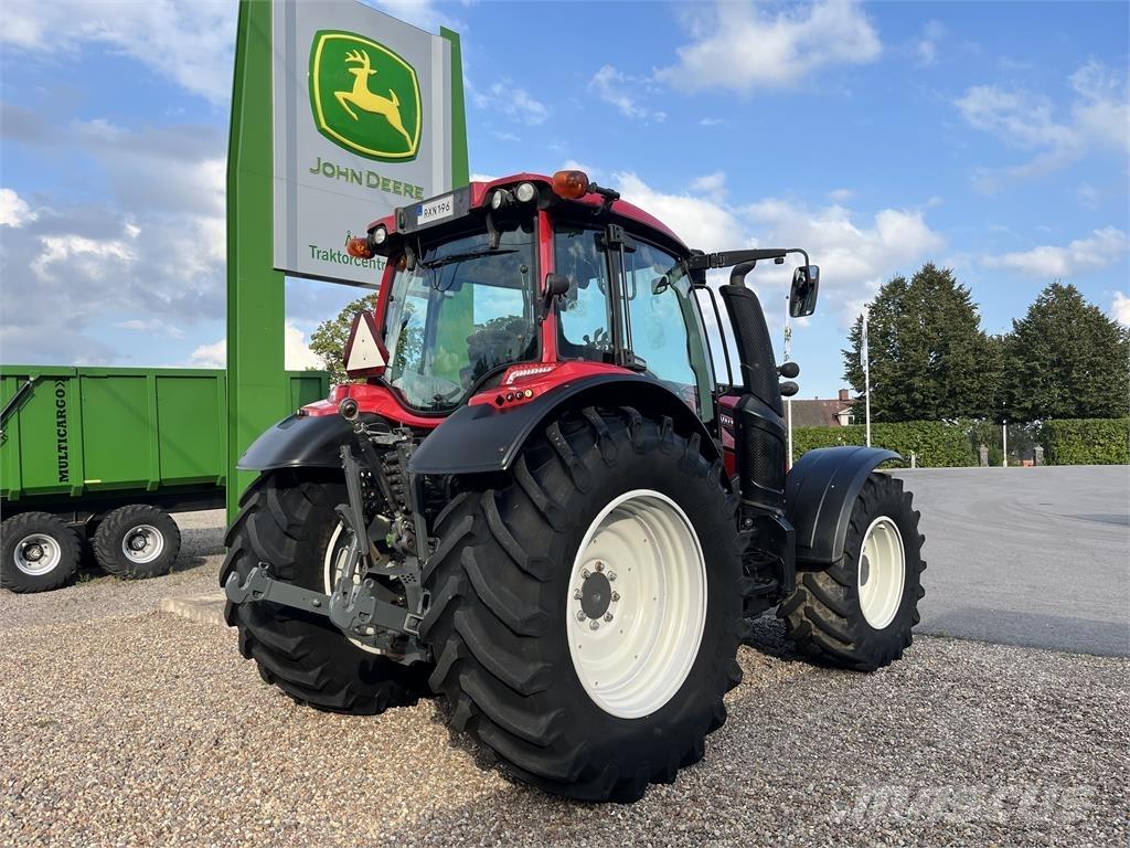 Valtra N174 トラクター