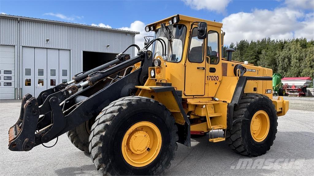 Volvo L90 LASTMASKIN ホイールローダー・タイヤショベル