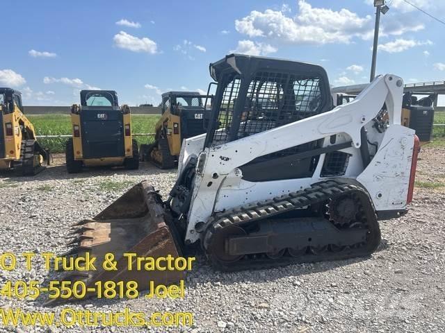 Bobcat T590 スキッドステアローダー