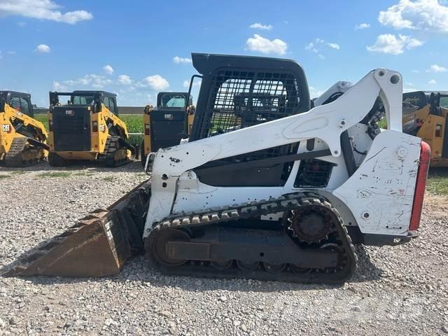 Bobcat T590 スキッドステアローダー