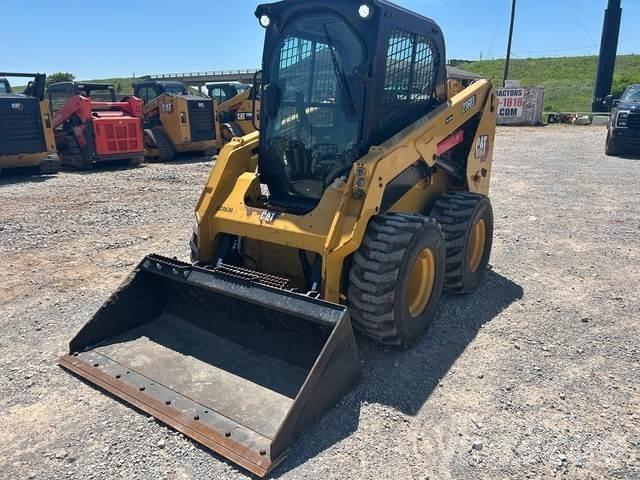 CAT 236D3 タイヤ、ホイル、リム