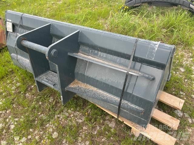 Gehl 72 Bucket テレスコーピックハンドラー