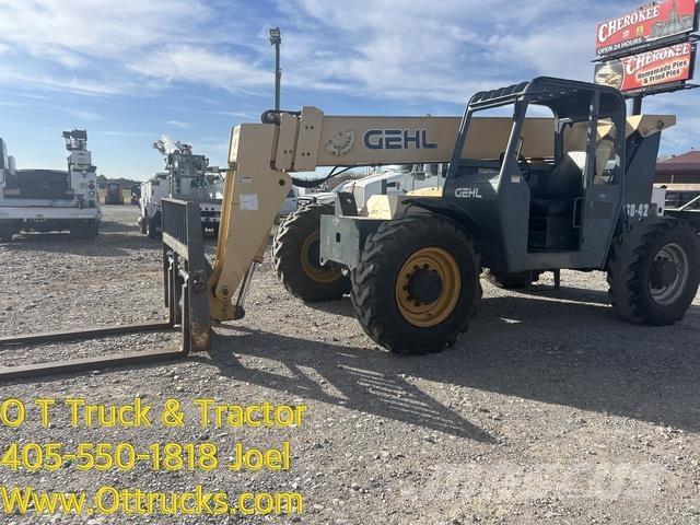 Gehl RS8-42 テレスコーピックハンドラー