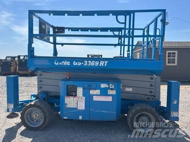 Genie GS3369 RT シザースリフト