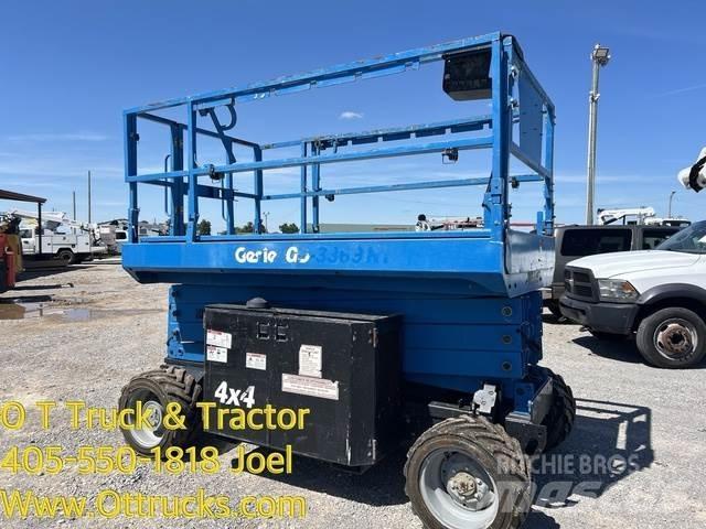 Genie GS3369 RT シザースリフト