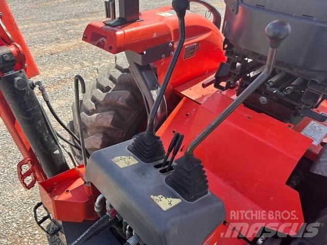 Kubota L47 バックホーローダー