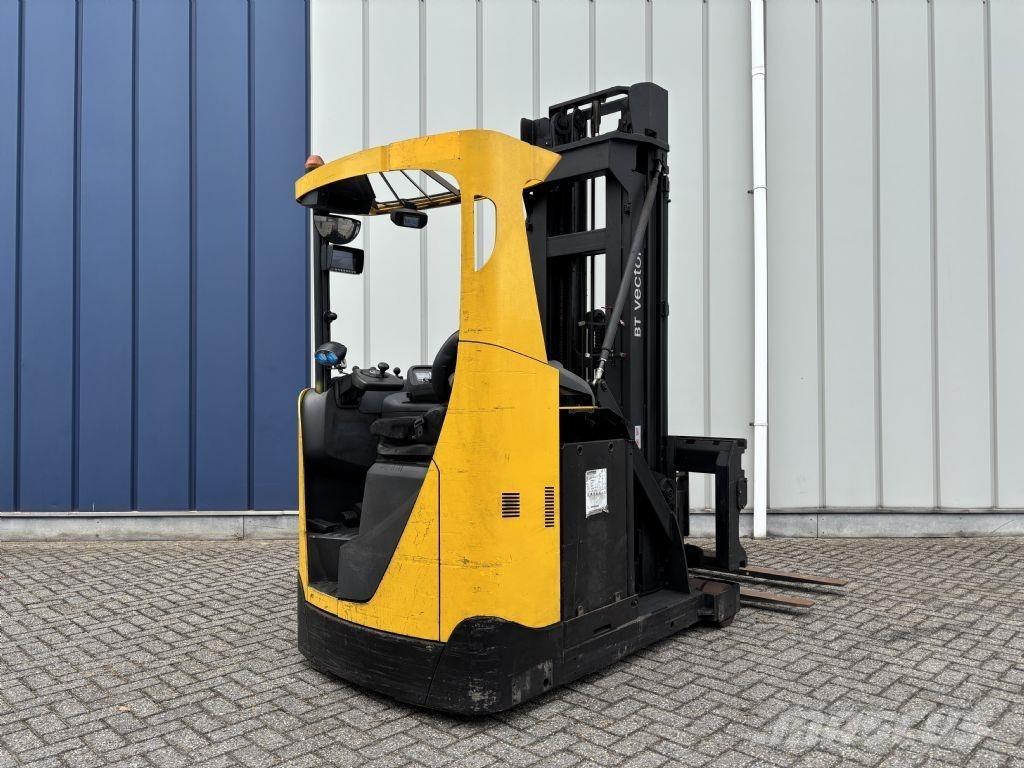 BT VRE150 リーチフォークリフト