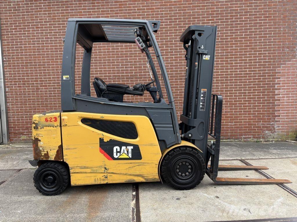 CAT 2EP5000 バッテリーフォークリフト