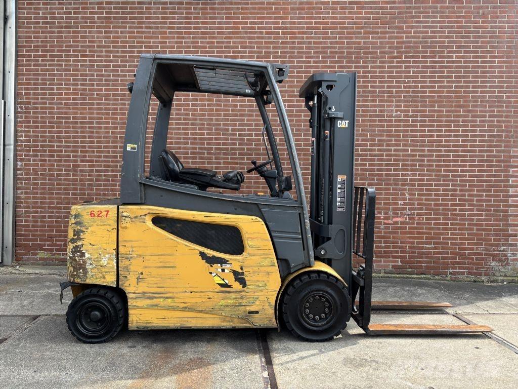 CAT 2EP5000 バッテリーフォークリフト