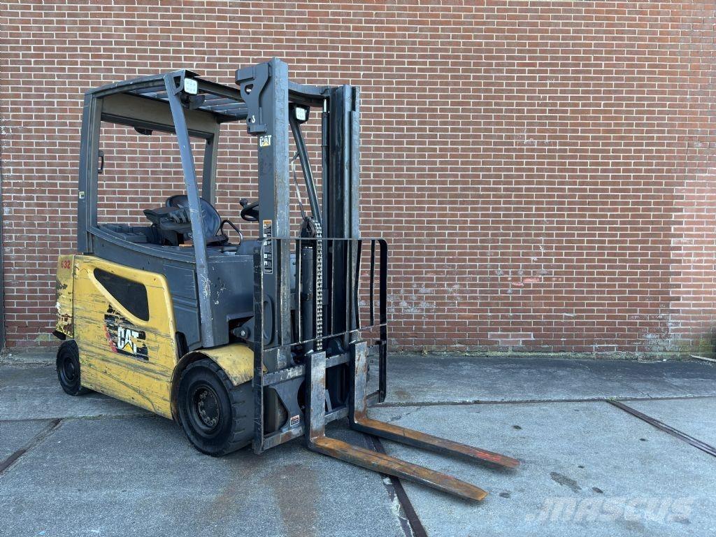 CAT 2EP5000 バッテリーフォークリフト