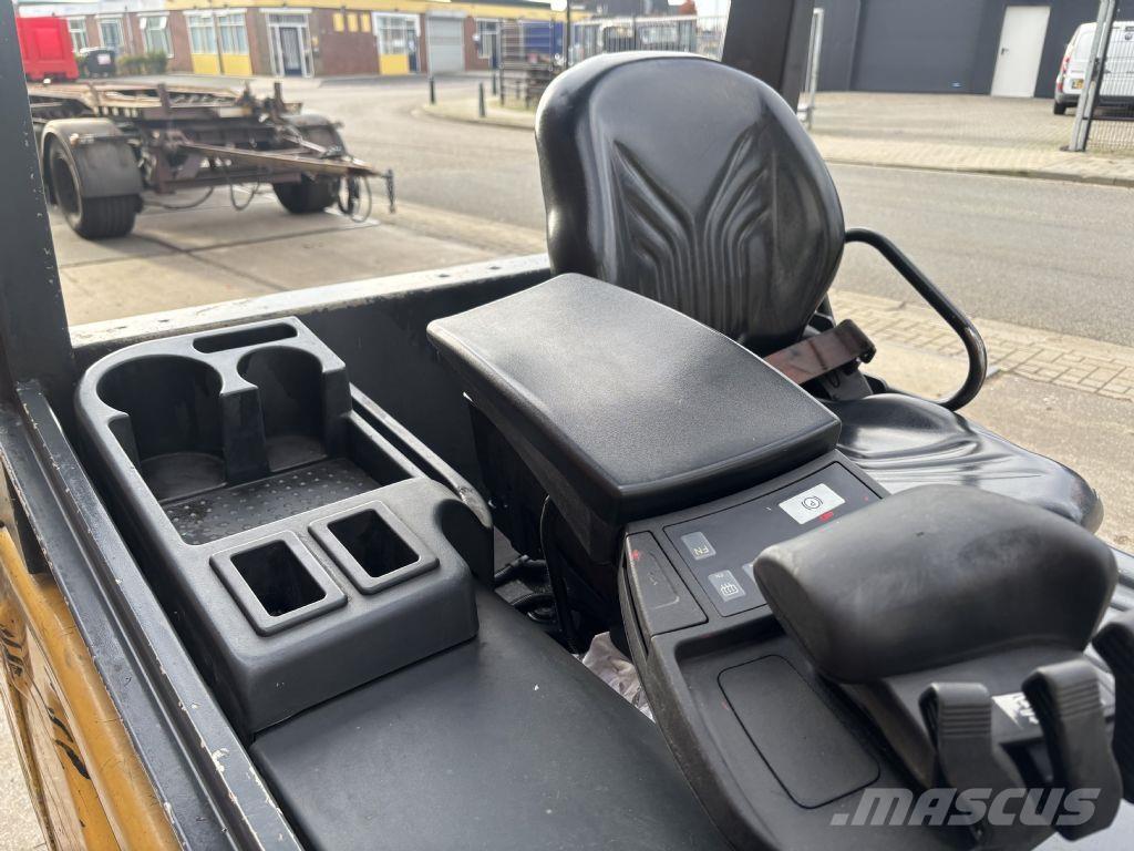 CAT 2EP5000 バッテリーフォークリフト