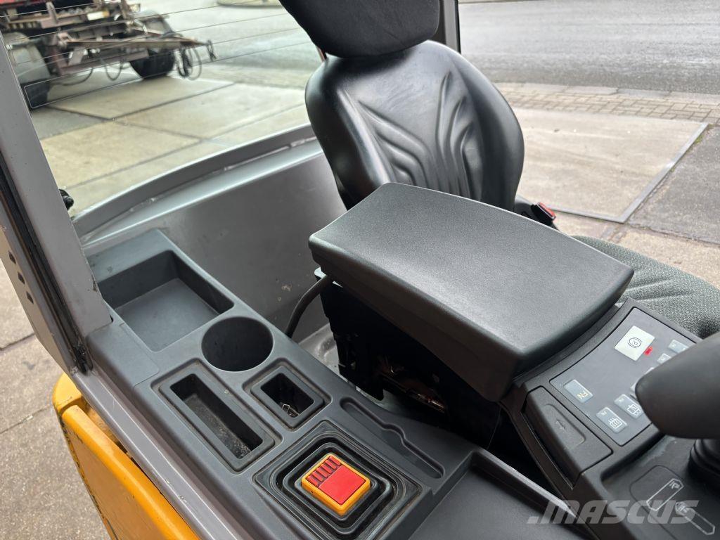 Jungheinrich EFG 216k バッテリーフォークリフト