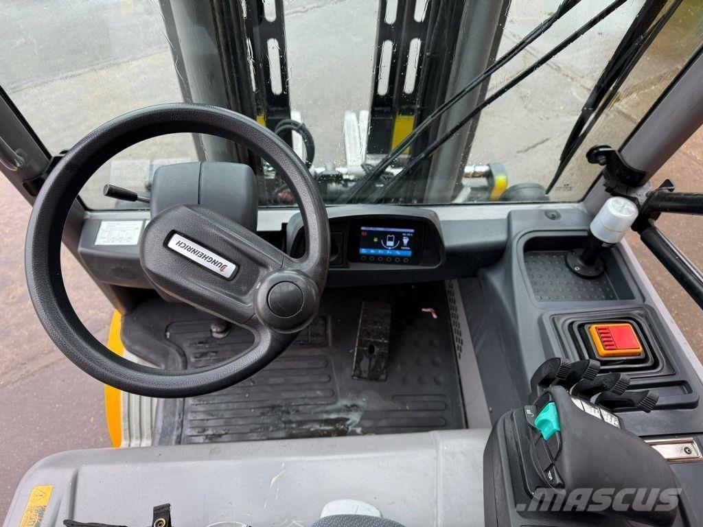 Jungheinrich EFG S30 バッテリーフォークリフト