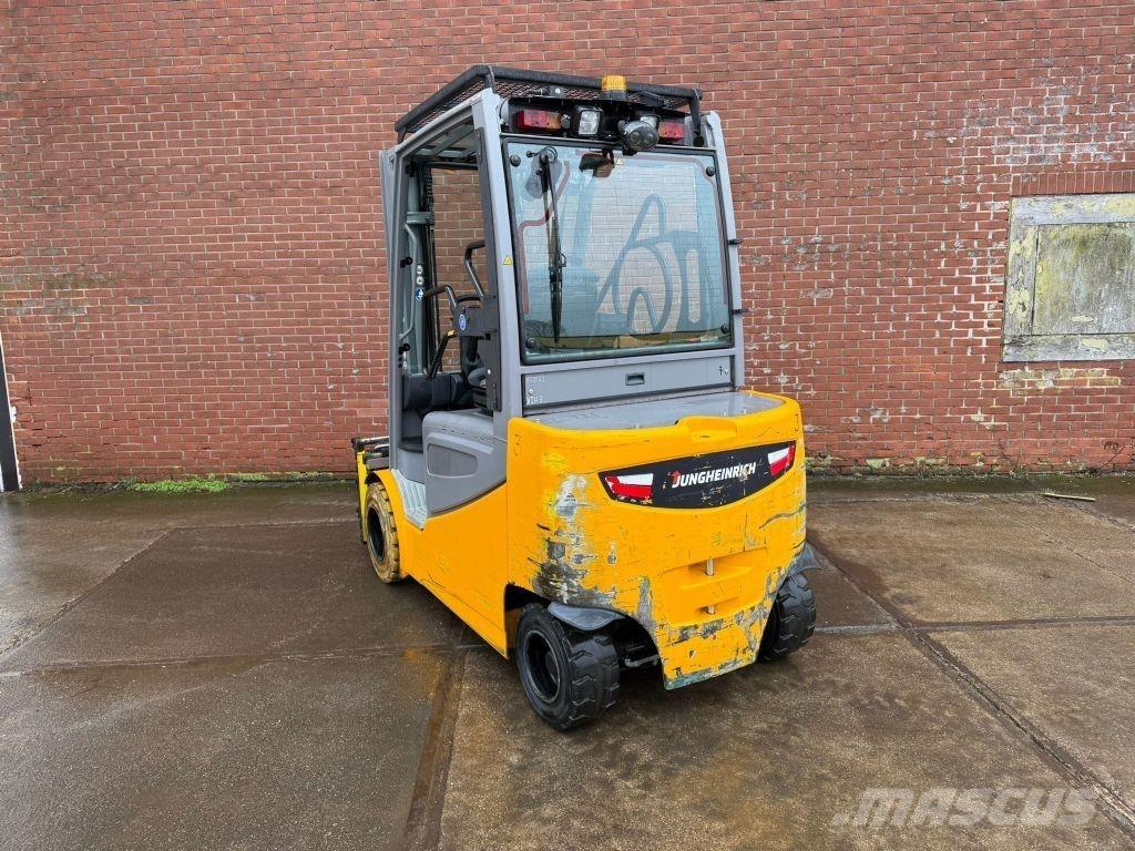 Jungheinrich EFG S30 バッテリーフォークリフト