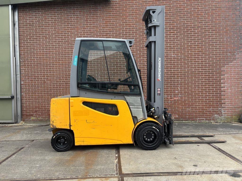 Jungheinrich EFG S30 バッテリーフォークリフト
