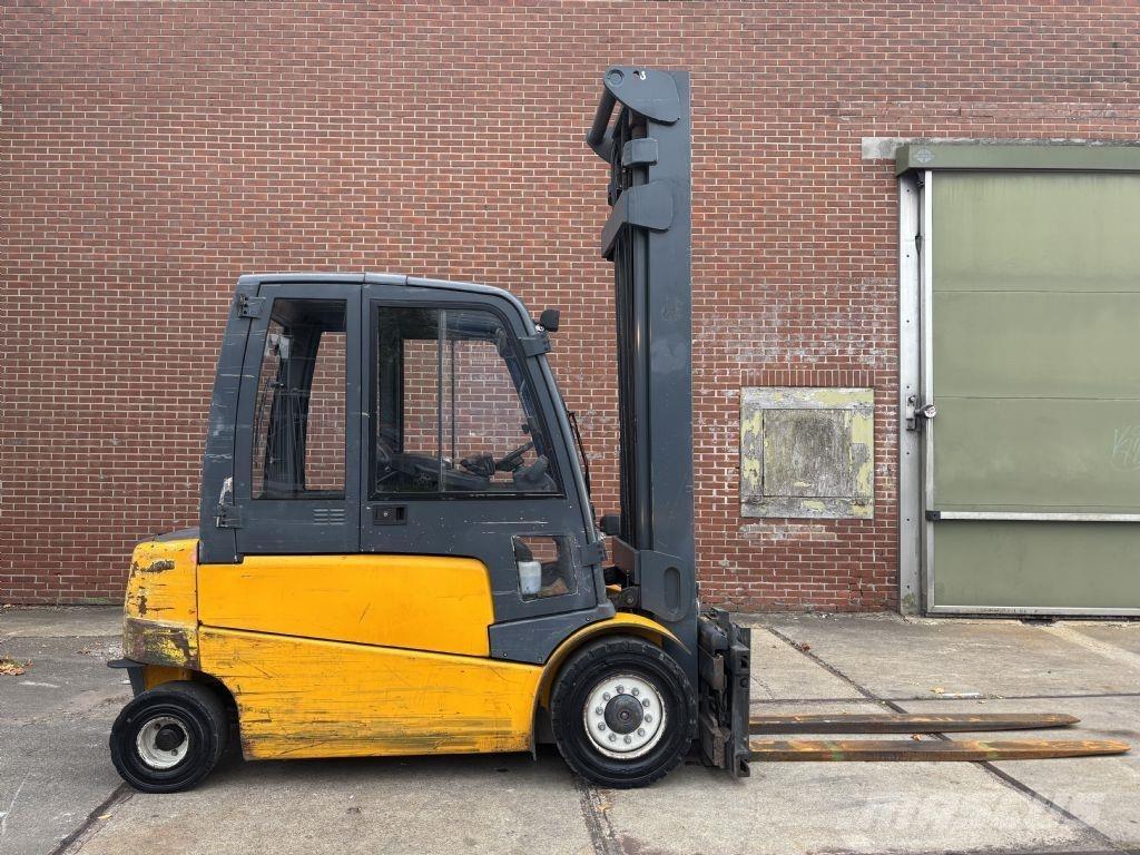 Jungheinrich EFG545 バッテリーフォークリフト