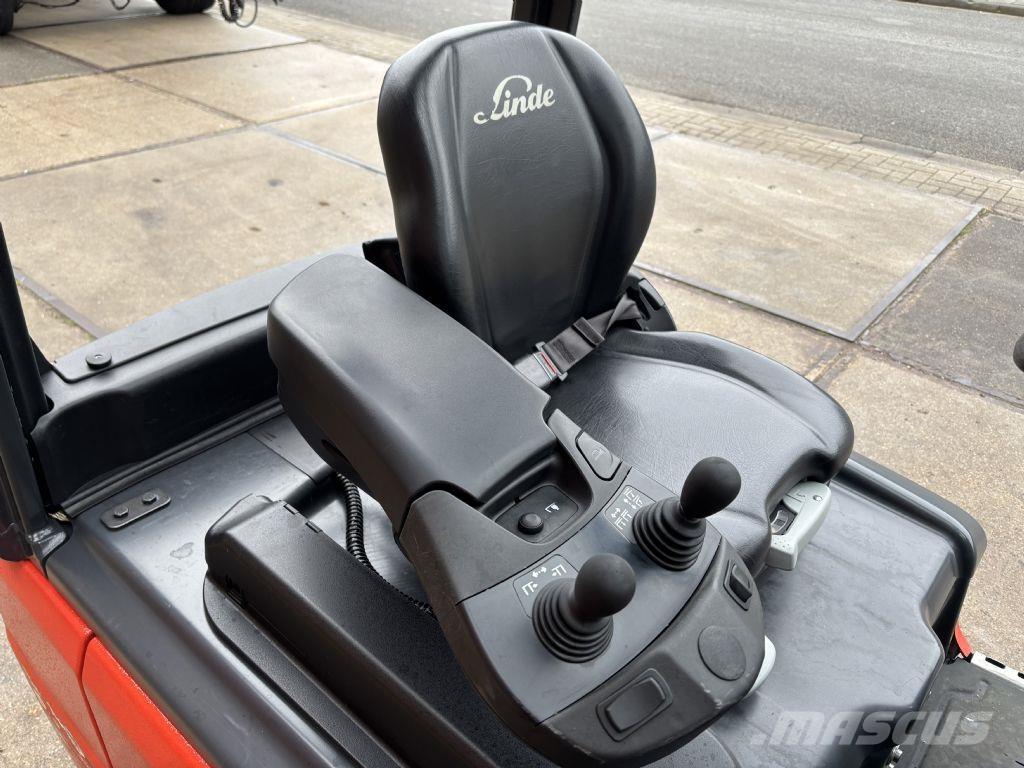 Linde E16L-02 バッテリーフォークリフト