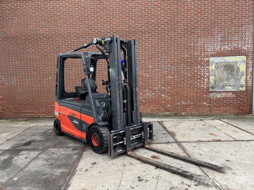 Linde E25PL バッテリーフォークリフト