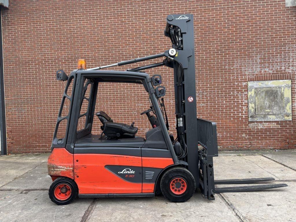 Linde E30L-01 バッテリーフォークリフト