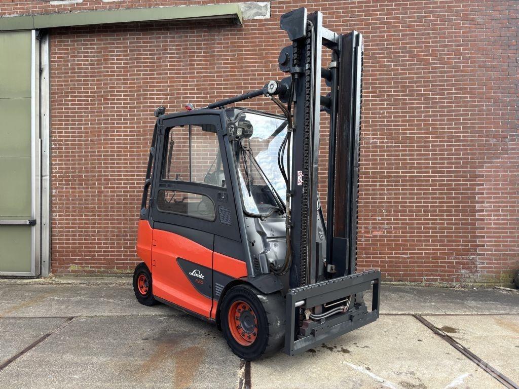 Linde E50HL-01/600 バッテリーフォークリフト