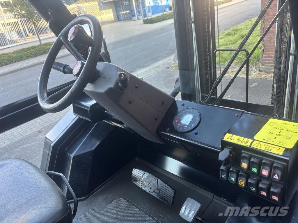 Manitou M30-4 ラフターテレントラック