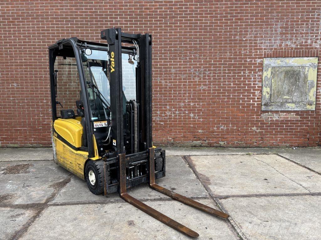 Yale ERP16VT バッテリーフォークリフト