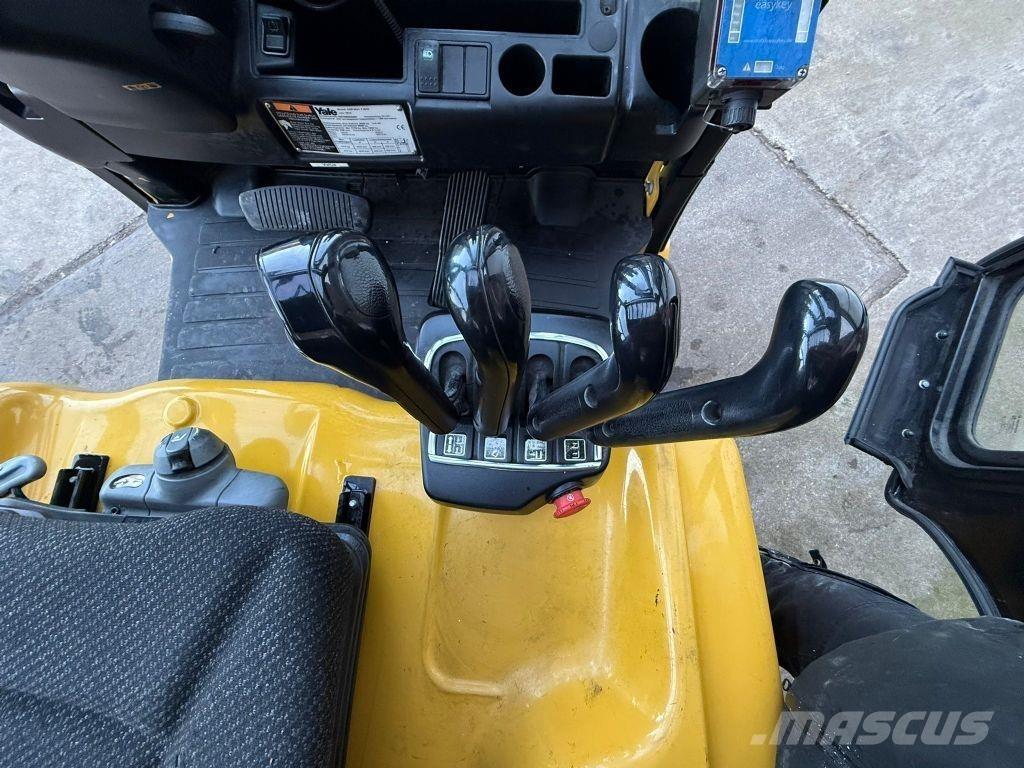 Yale ERP35VL F2945 バッテリーフォークリフト