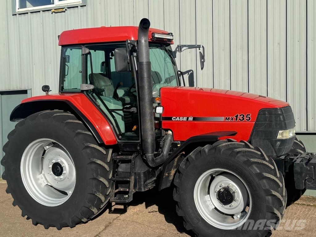 CASE MX 135 トラクター
