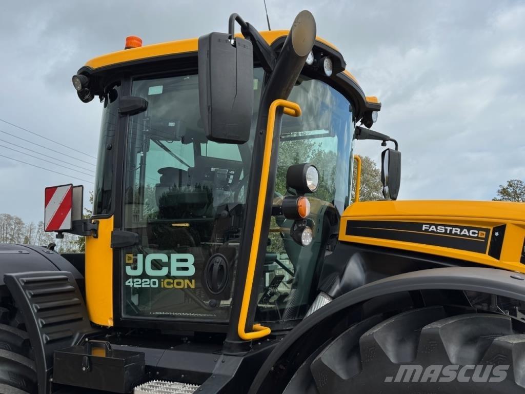 JCB 4220 iCON トラクター