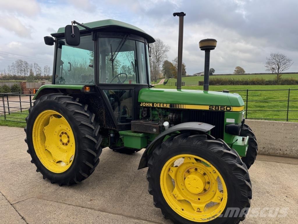 John Deere 2850 トラクター