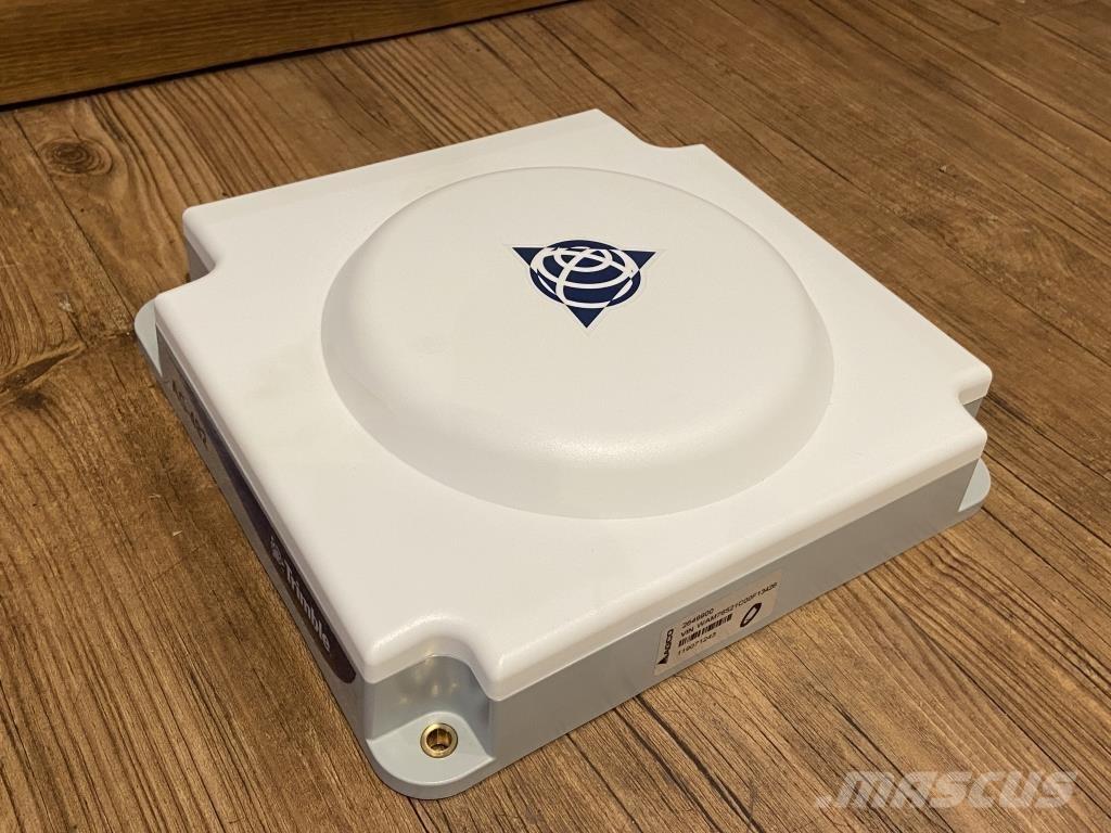 Trimble T6160 その他トラクターアクセサリー・アタッチメント