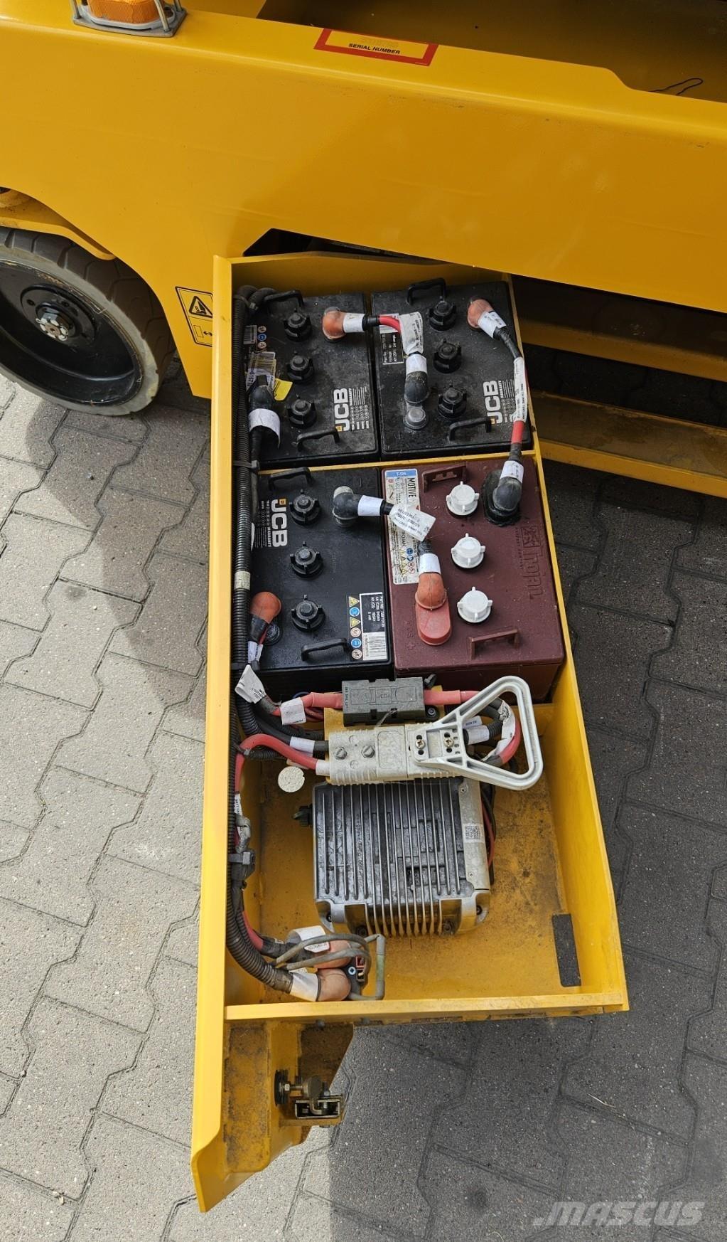 JCB S2646E シザースリフト