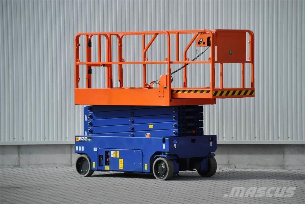 JCB S3246E ED シザースリフト
