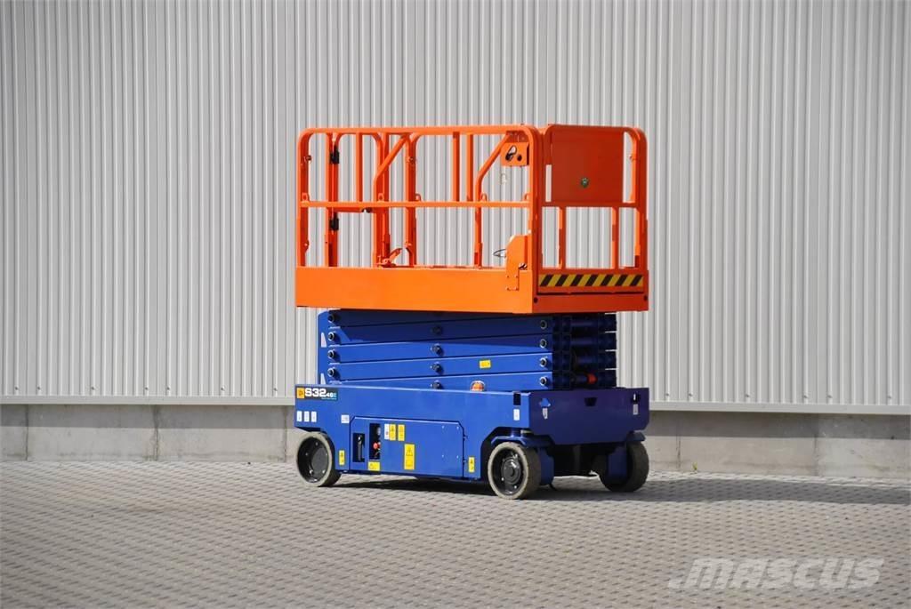 JCB S3246E ED シザースリフト