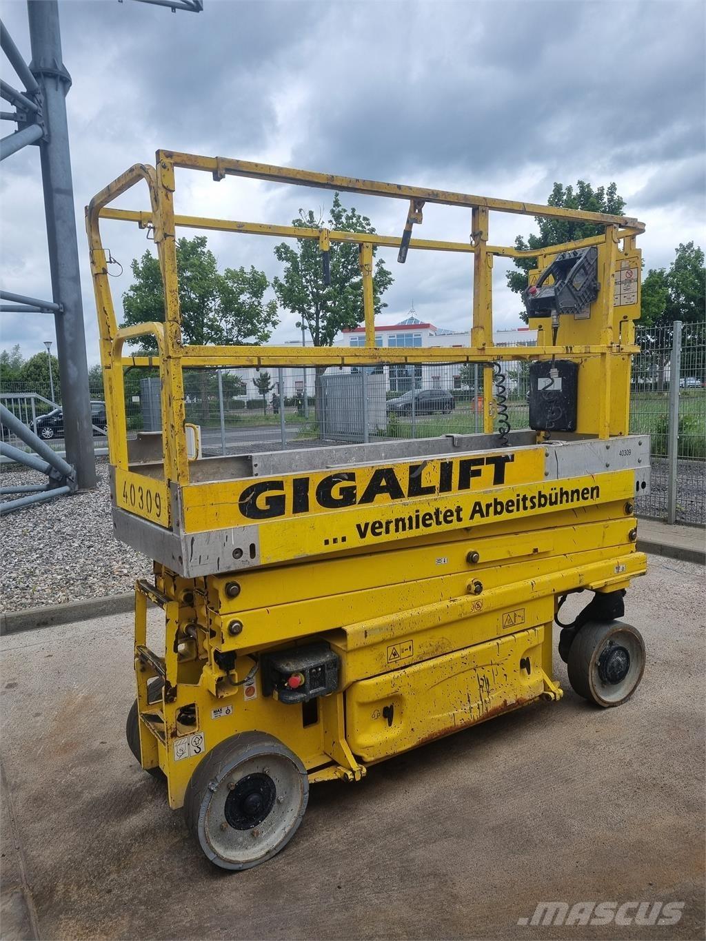 JLG 2030 ES シザースリフト