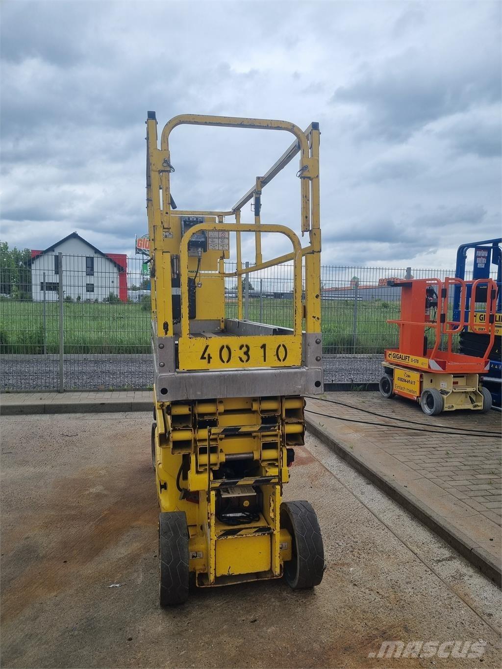JLG 2030 ES シザースリフト