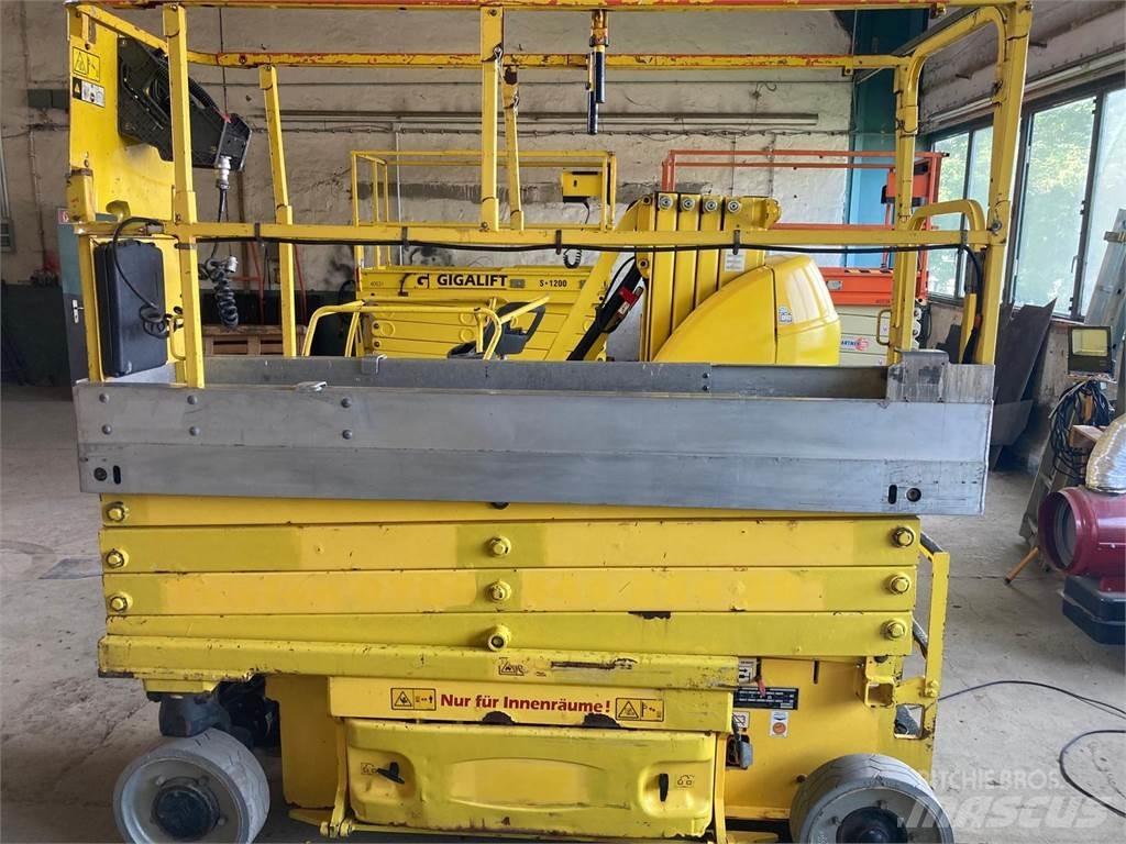 JLG 2630 ES シザースリフト