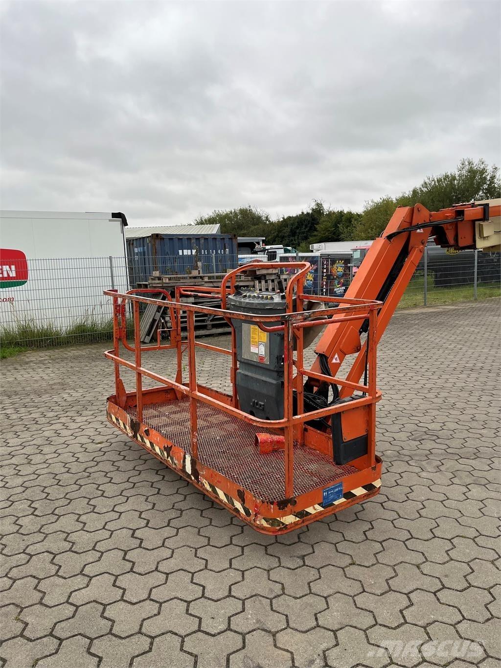 JLG 860 SJ ブームリフト　直伸型