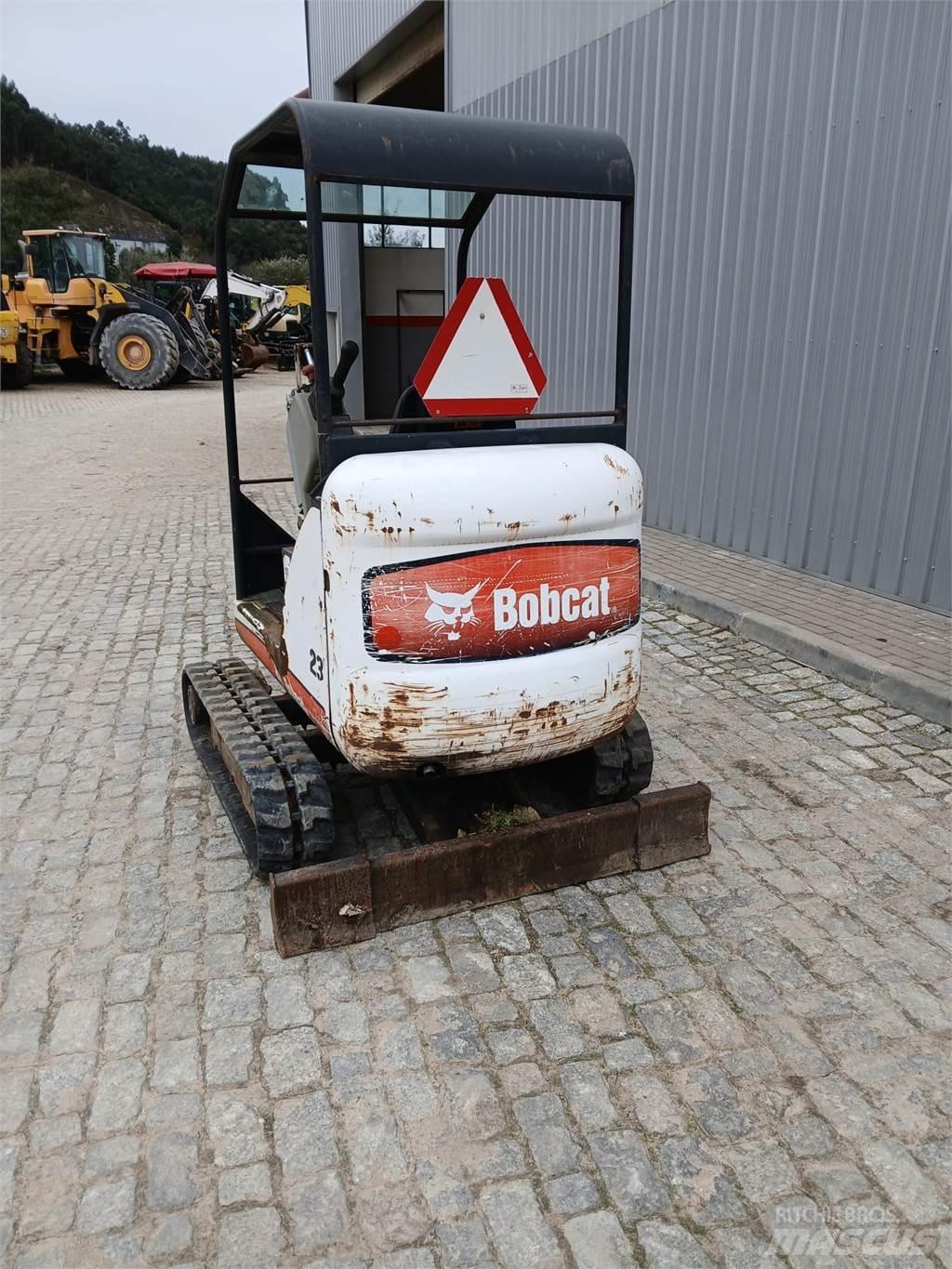 Bobcat 323 ミニ油圧ショベル 7t以下（ミニユンボ・ミニディガー）