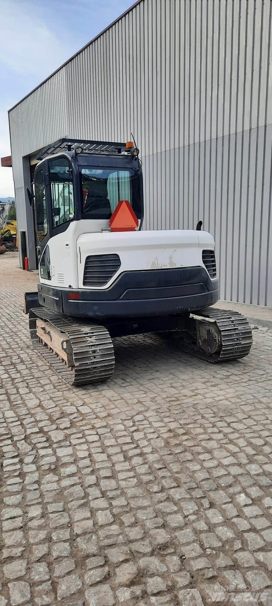 Bobcat E85 ミニ油圧ショベル 7t以下（ミニユンボ・ミニディガー）