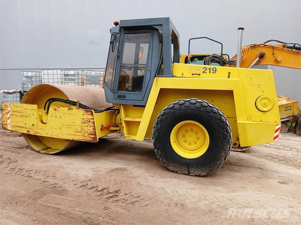 Bomag BW219D-2 タンデムローラ