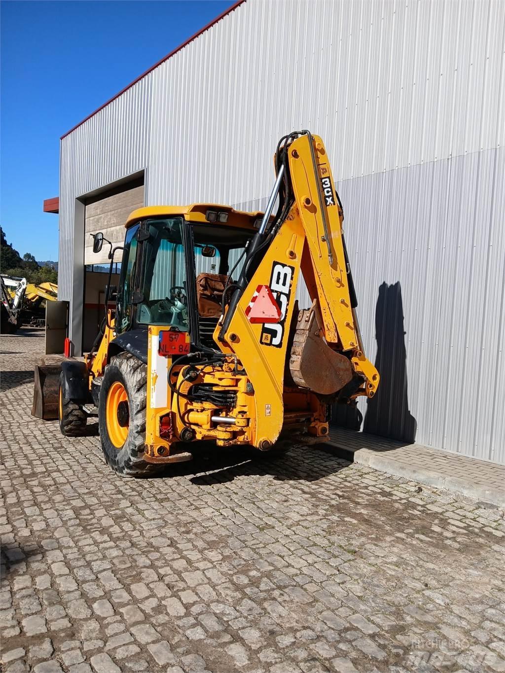 JCB 3CX バックホーローダー