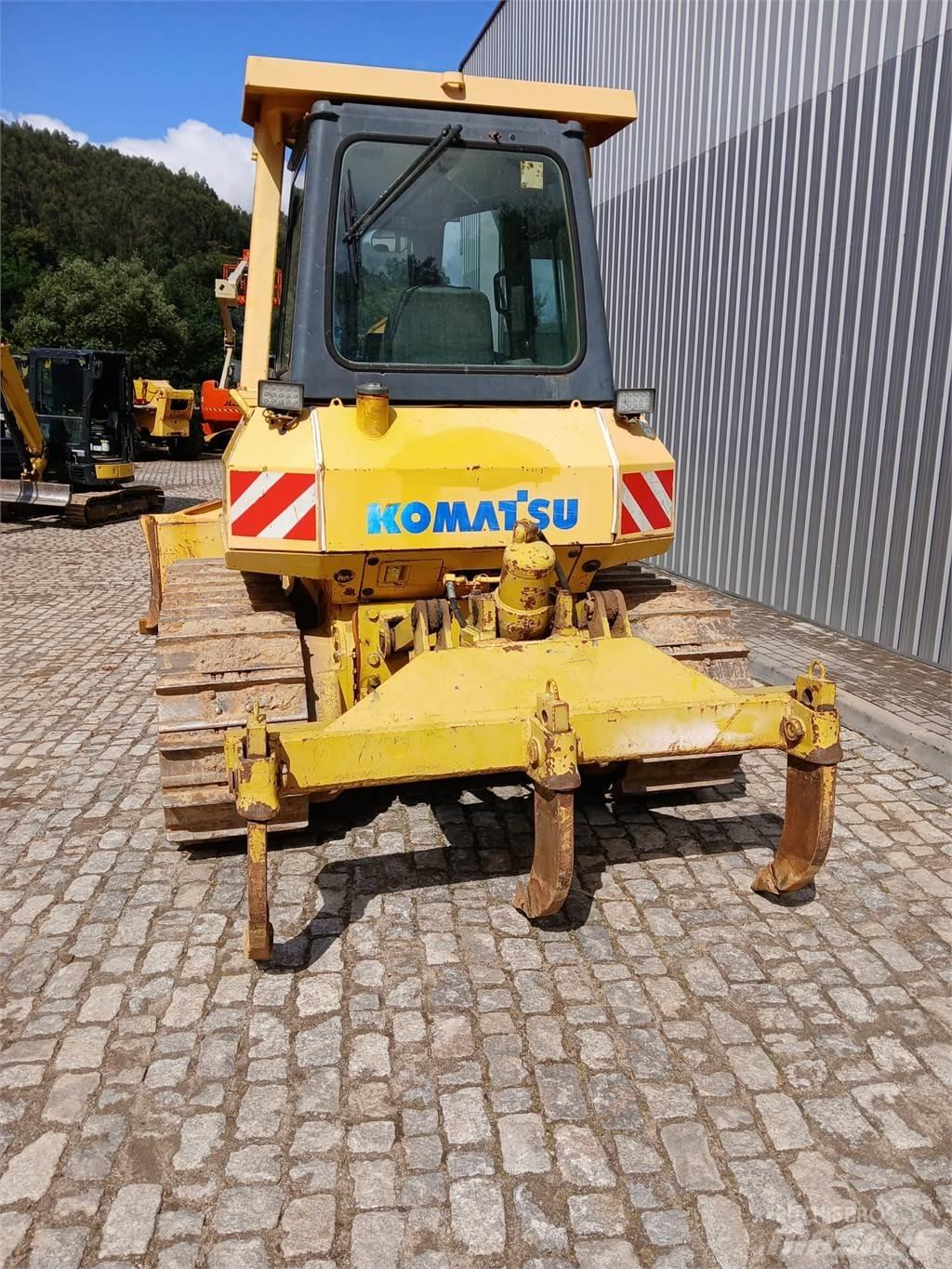 Komatsu D41E-6 パイプレイヤー・ドーザー