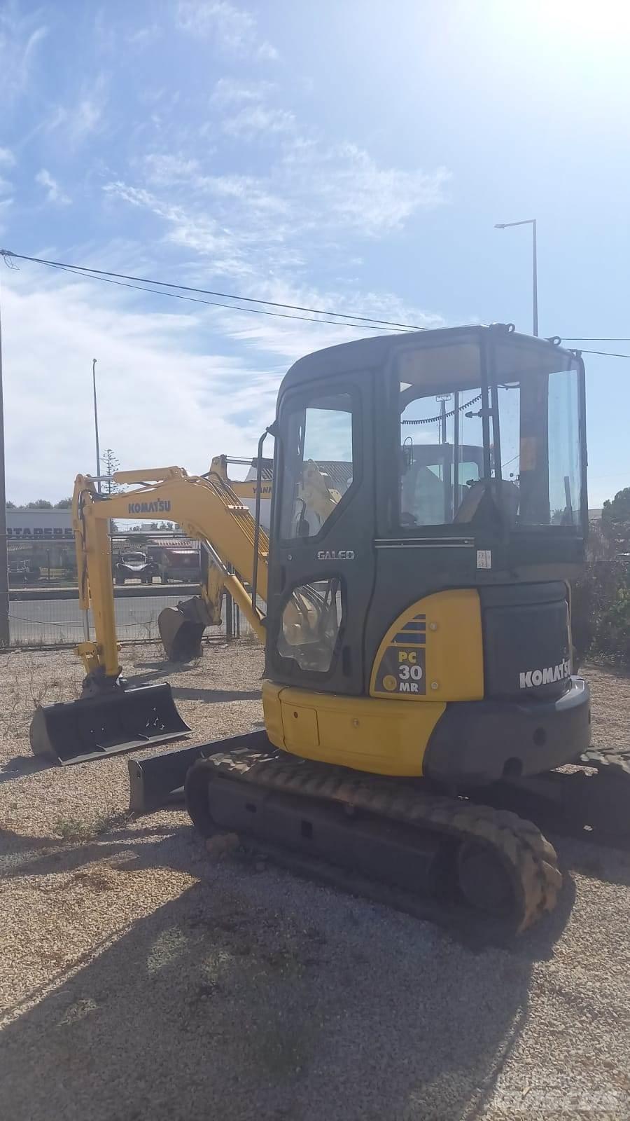 Komatsu PC30MR-2 ミニ油圧ショベル 7t以下（ミニユンボ・ミニディガー）