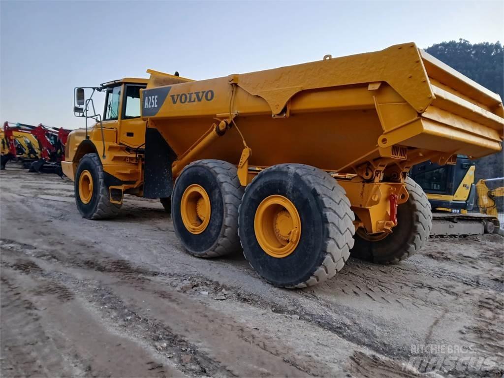 Volvo A25E サイト　ダンプ