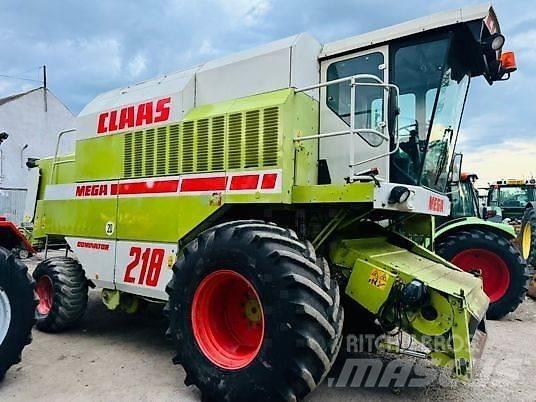 CLAAS MEGA 218 コンバイン
